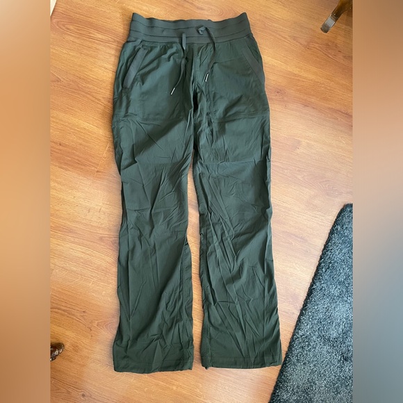 Lululemon Pants - Picture 1 of 4